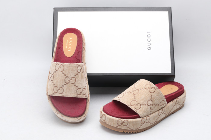 GUCC SLIPPERS