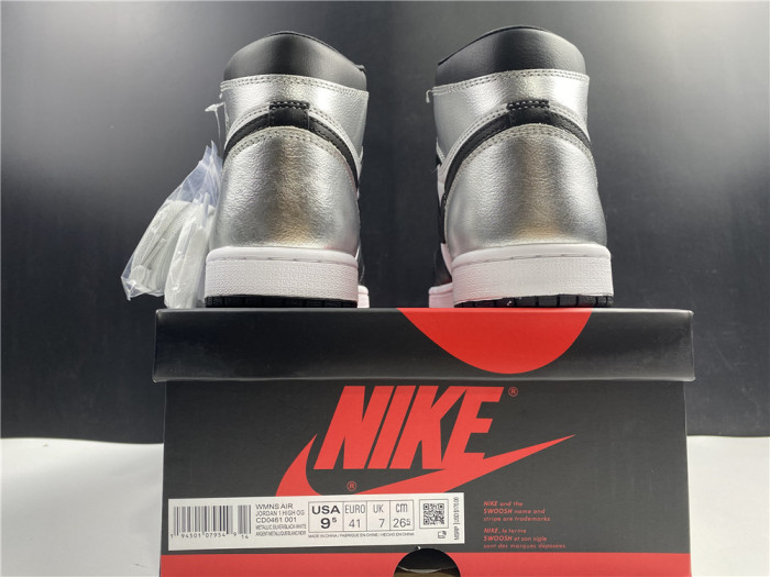 AIR JORDAN 1 HIGH OG WMNS “SILVER TOE” CD0461-001