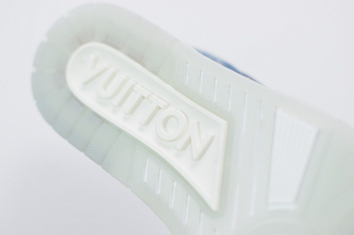 B00B7 Loui Vuitto FRONTROW SNEAKER LOW