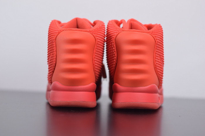 Nike Air YEEZY 2 “Red October” 508214-660